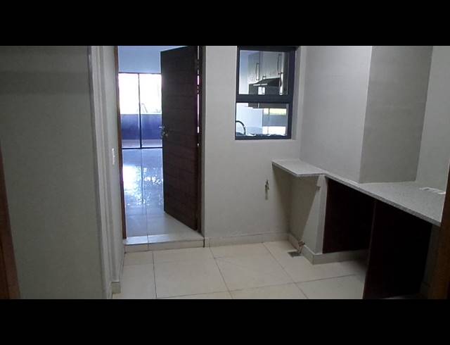 2 BEDROOM APARTMENT FOR SALE IN UMHLANGA RIDGE